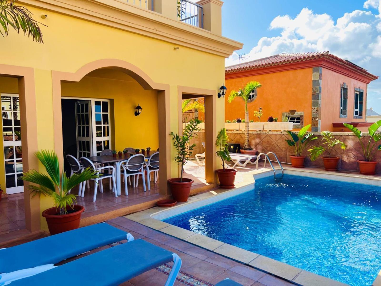 Villa Chayofa Bagian luar foto